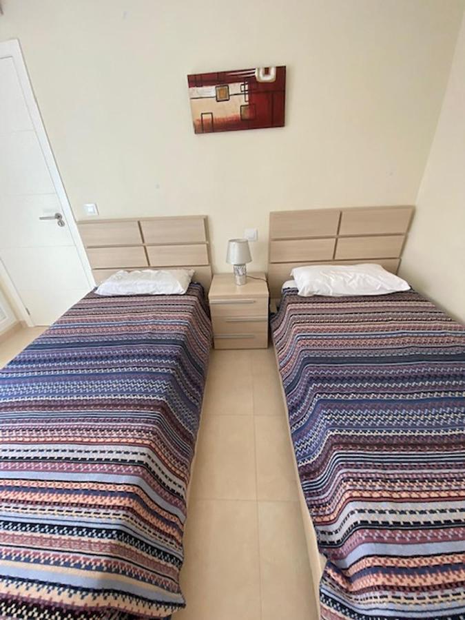 Frontimar Apartamento *