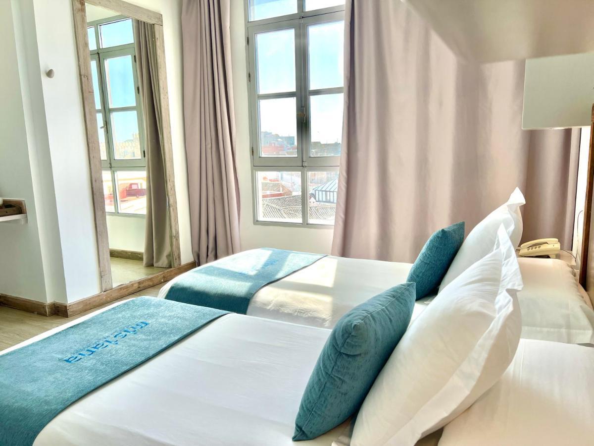 Misiana Hotel *