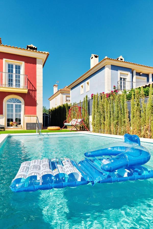 Butterfly - 4 Bedrooms With Pool & Private Playground *