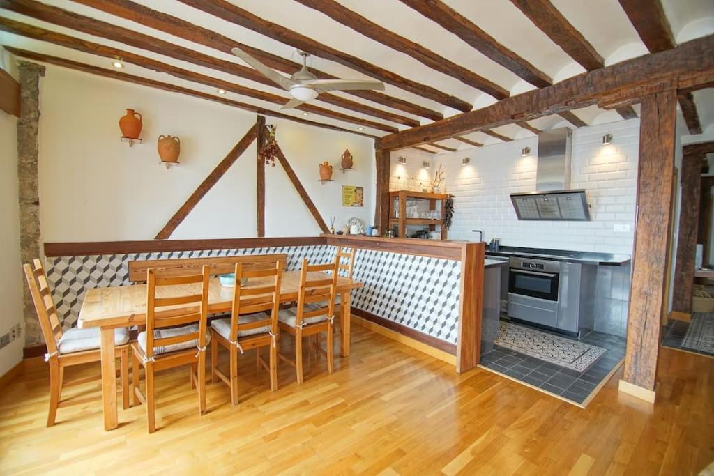 Apartment Sea Views In The Heart Of The Old Town *