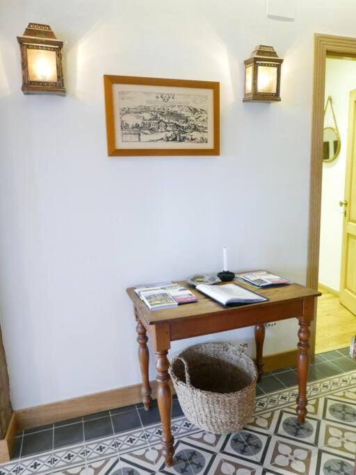Sea Views In The Heart Of The Old Town Apartment *