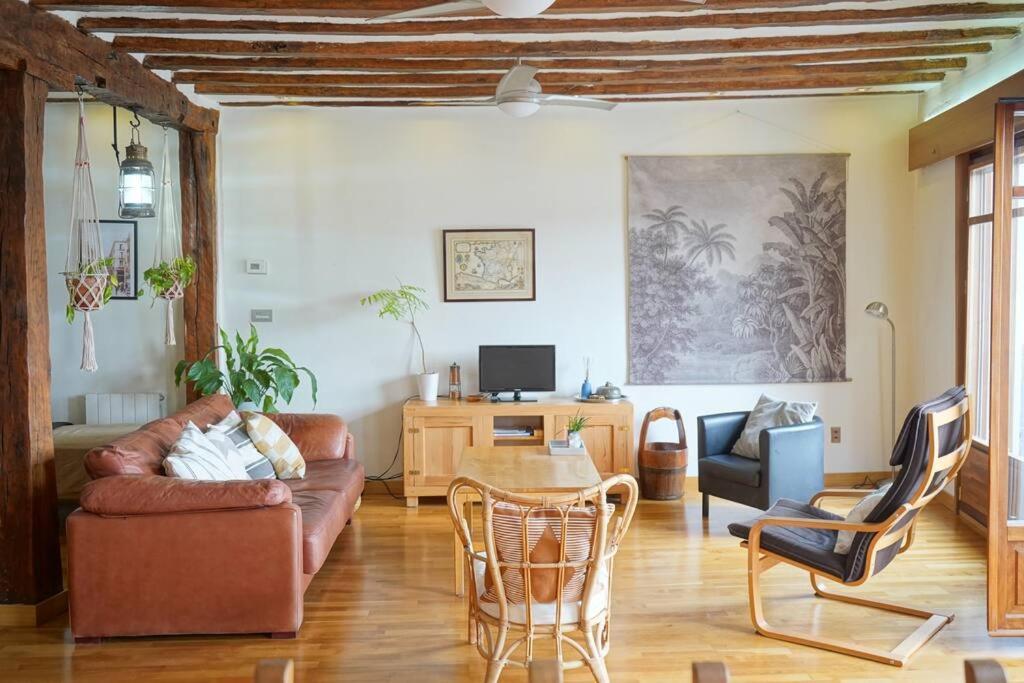Sea Views In The Heart Of The Old Town *