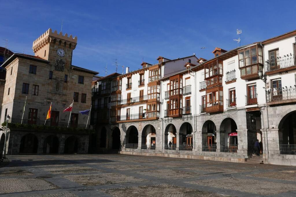 Sea Views In The Heart Of The Old Town *