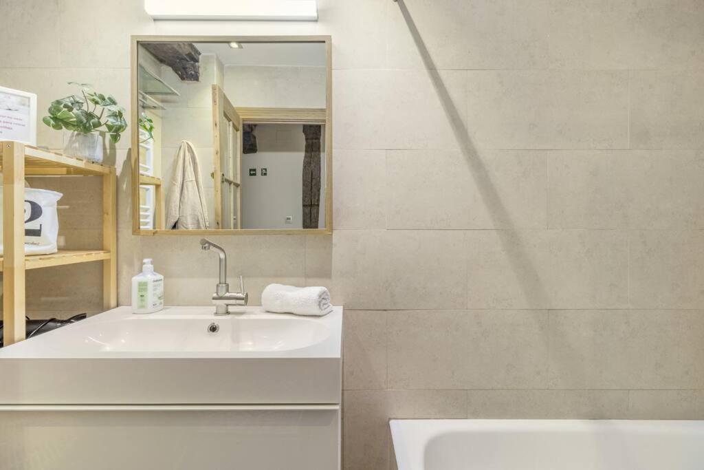 Apartment Sea Views In The Heart Of The Old Town *