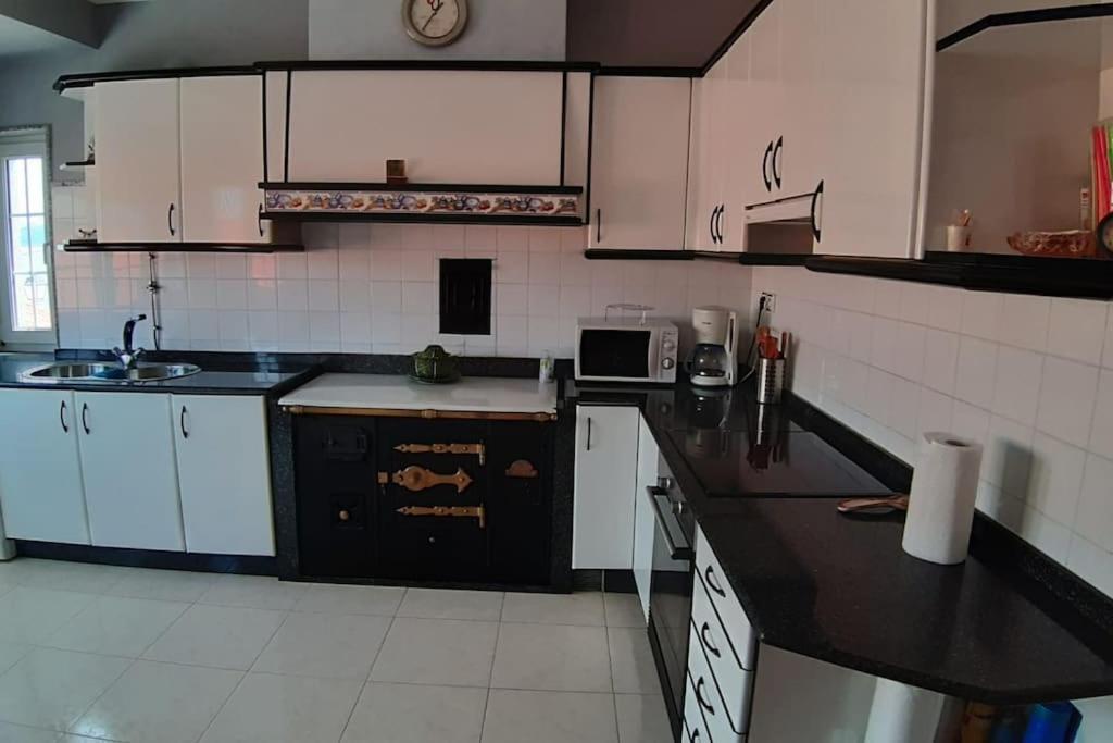 Casa Maria Con Jardin, Aparcamiento Y Vistas Al Mar Holiday home *