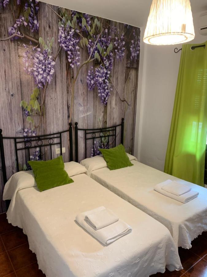 En Con Piscina Y Jacuzzi Сasa de vacaciones