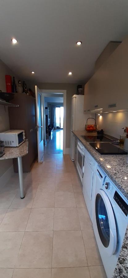 Chic Beachfront Apartamento *