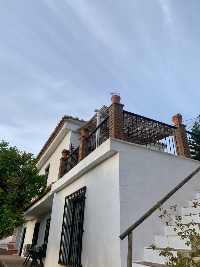 En Con Piscina Y Jacuzzi Сasa de vacaciones