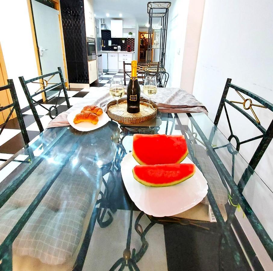 Elegant 3 Bedrooms, Wifi Free Сasa de vacaciones Costa Adeje (Tenerife)