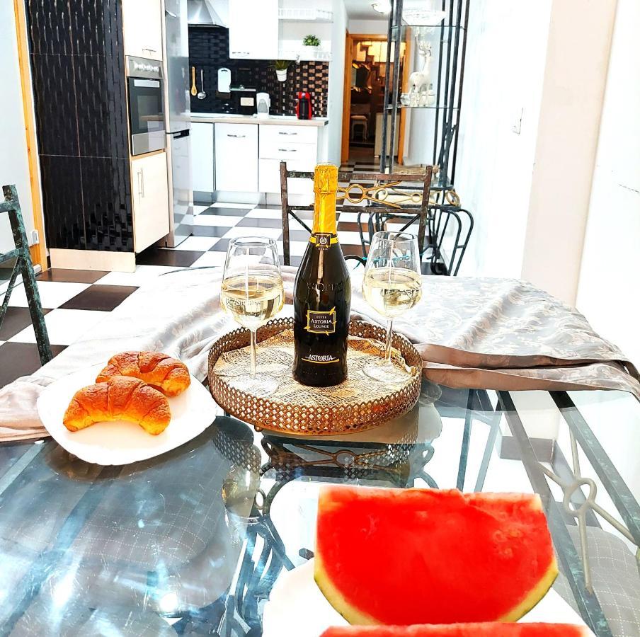 Elegant 3 Bedrooms, Wifi Free *