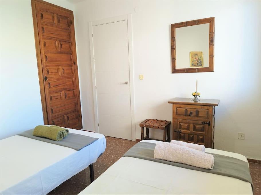 Apartamento Beachfront With Pool In Urb Pueblo Nuevo And Tennis