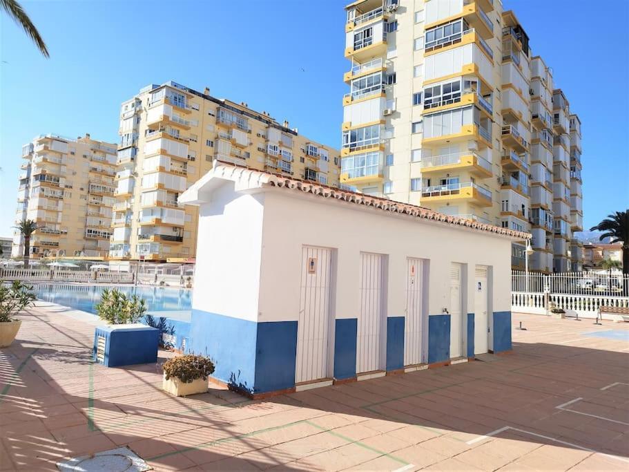 Apartamento Beachfront With Pool In Urb Pueblo Nuevo And Tennis