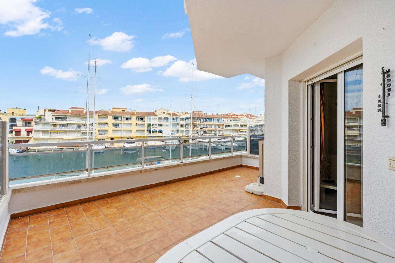 Apartamento Welcs Apartamento 075 Emp Con Vistas Al Canal Ampuriabrava