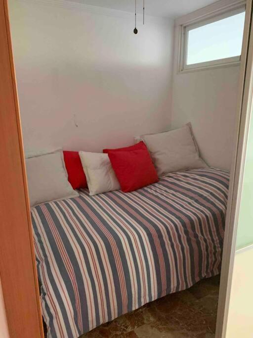 Apartment First Line Of The Sea *
