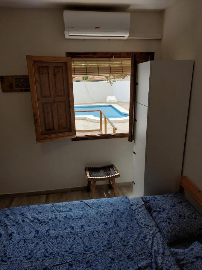 Hostal Zenia *