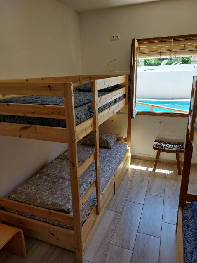 Zenia Hostal