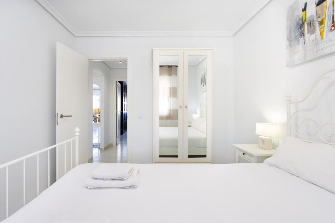 Apartamento Black And White Free Wifi