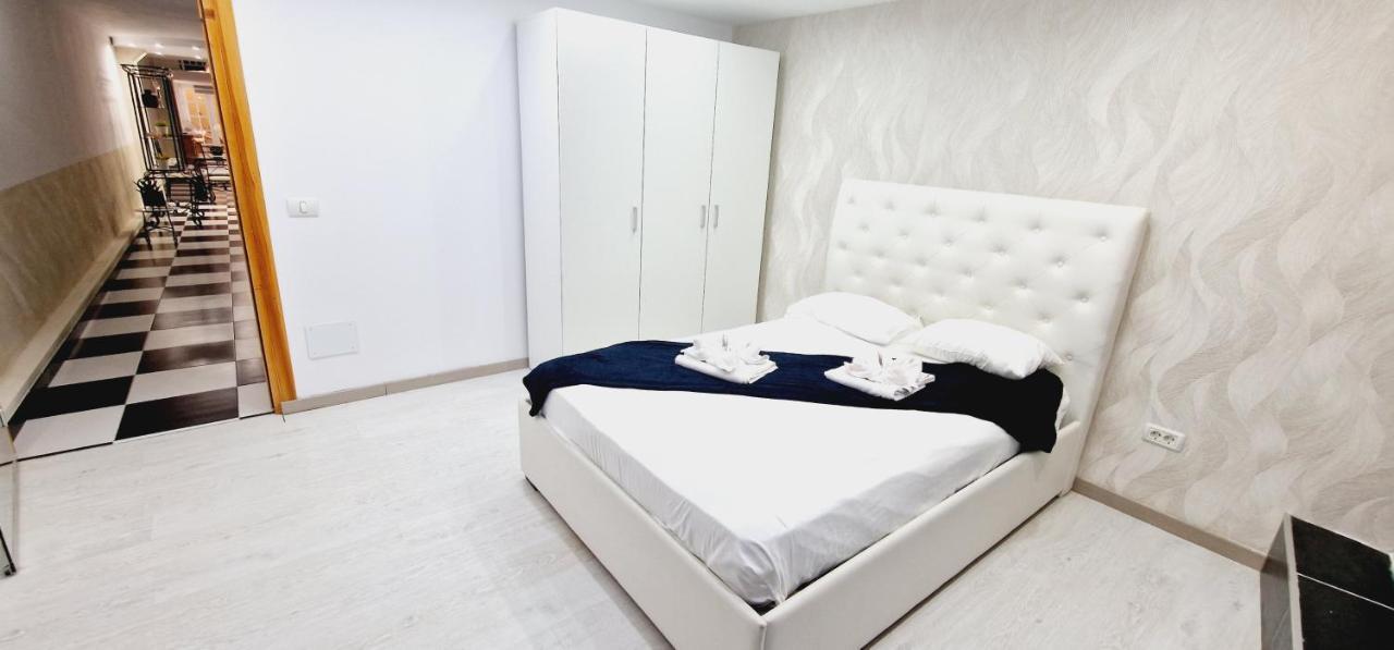 Elegant 3 Bedrooms, Wifi Free Сasa de vacaciones Costa Adeje (Tenerife)