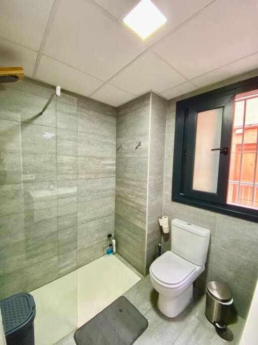 Atico Triplex En Pleno Triana Apartamento