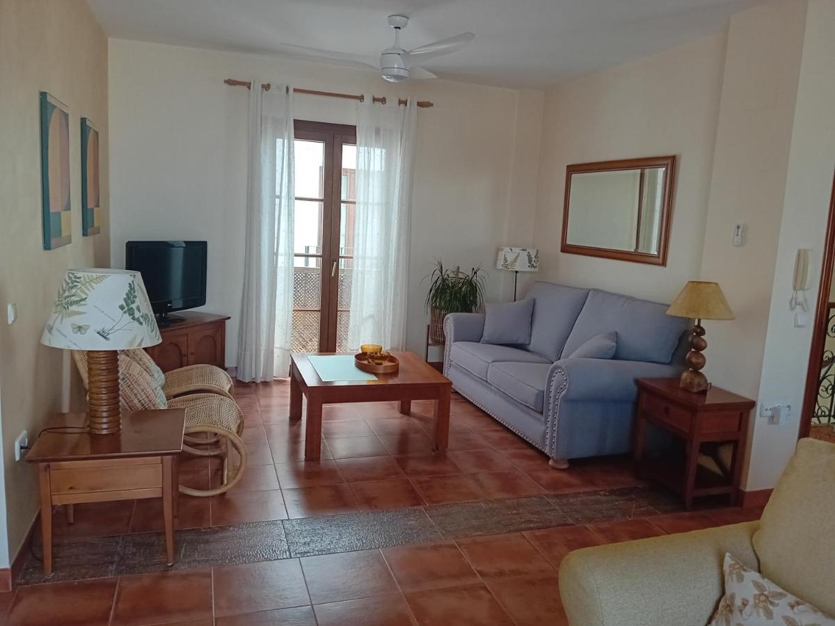 Atlantika, Solo Familias O Parejas Apartment *