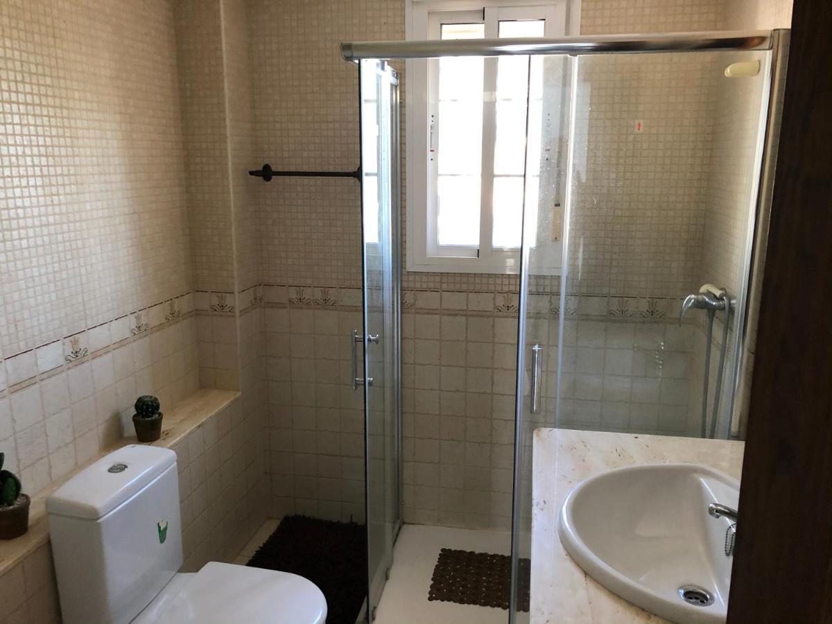 Moderno Y Amplio Chalet, Con Piscina Privada * Chiclana de la Frontera