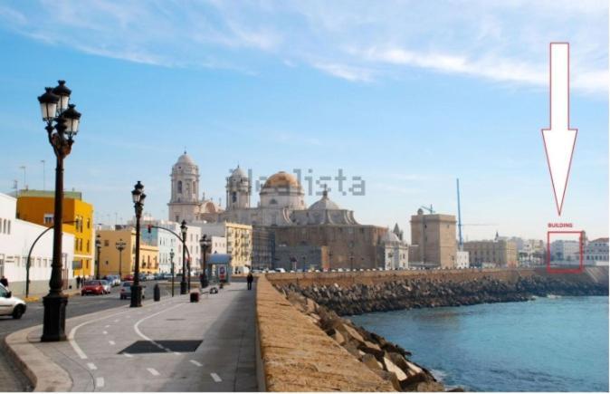 Flat Near Cathedral. 3 Bedrooms. Apartamento Cádiz