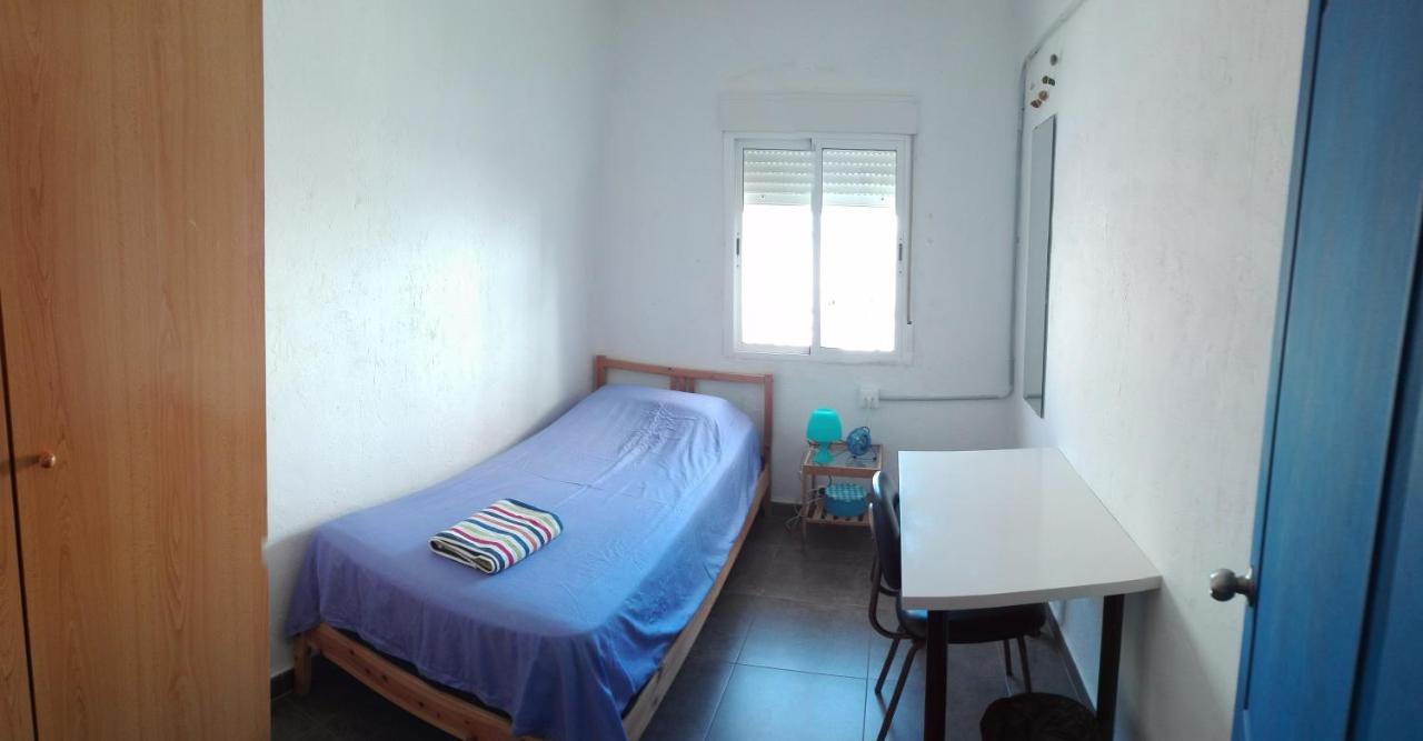 Flat Near Cathedral. 3 Bedrooms. Apartamento Cádiz
