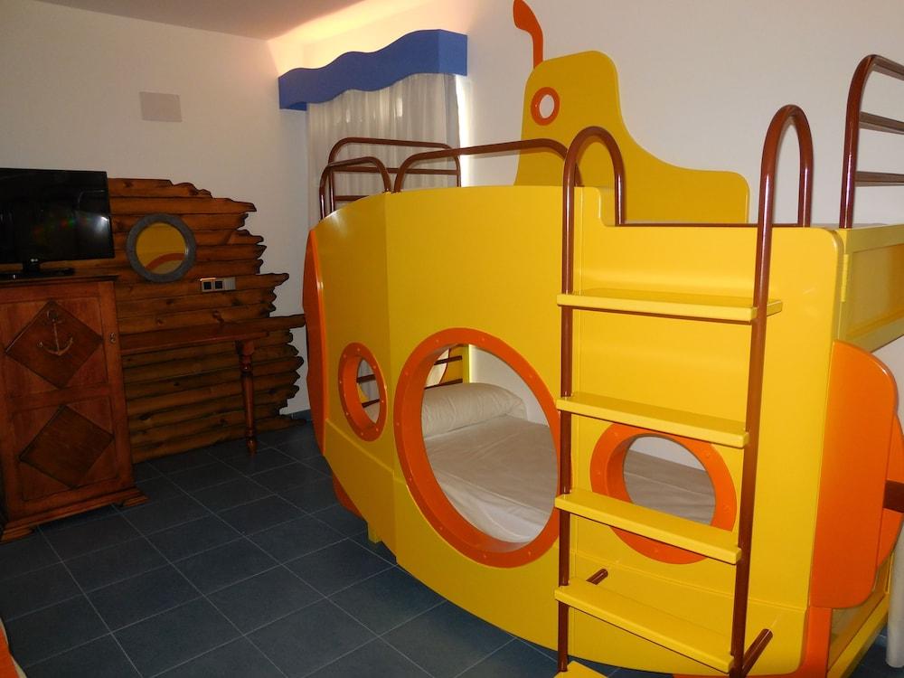Diver Roquetas 4*