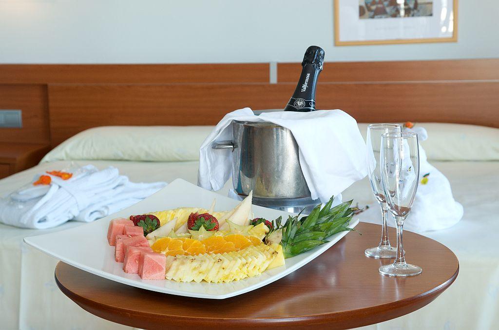 Ponient Piramide By Portaventura World 4* Salou