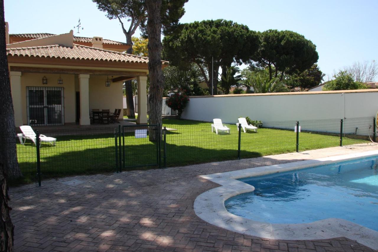 Moderno Y Amplio Chalet, Con Piscina Privada Сasa de vacaciones *