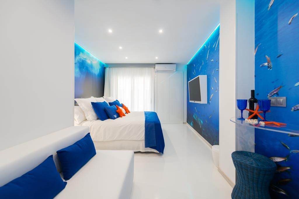 Wavia - Adults Only 3*