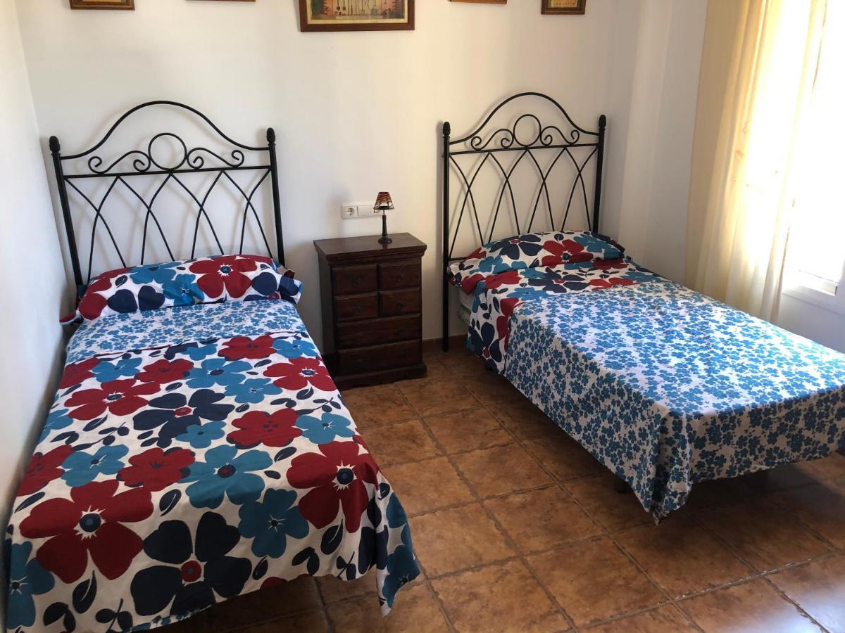 Moderno Y Amplio Chalet, Con Piscina Privada Сasa de vacaciones Chiclana de la Frontera