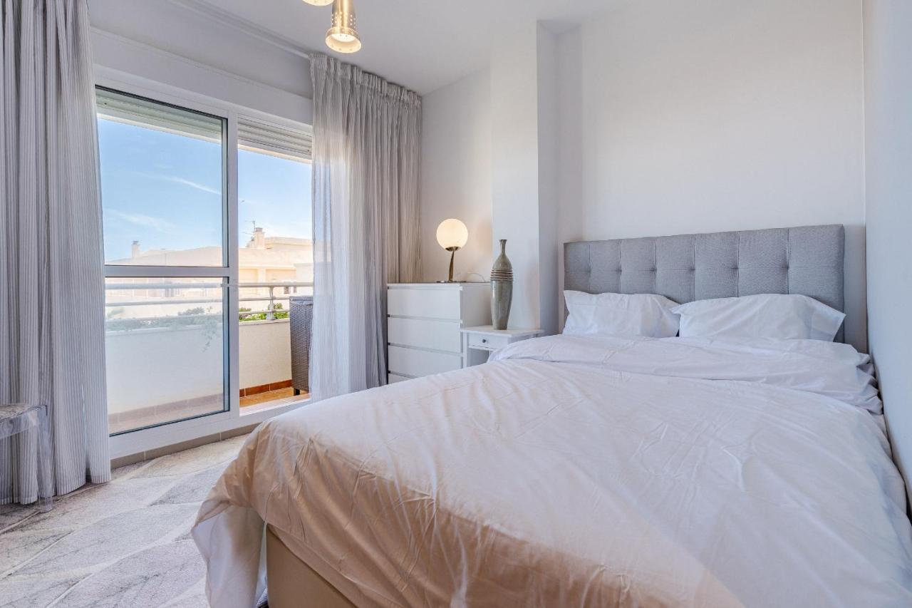 2-bedroom And Close To The In Sabinillas * San Luis de Sabinillas