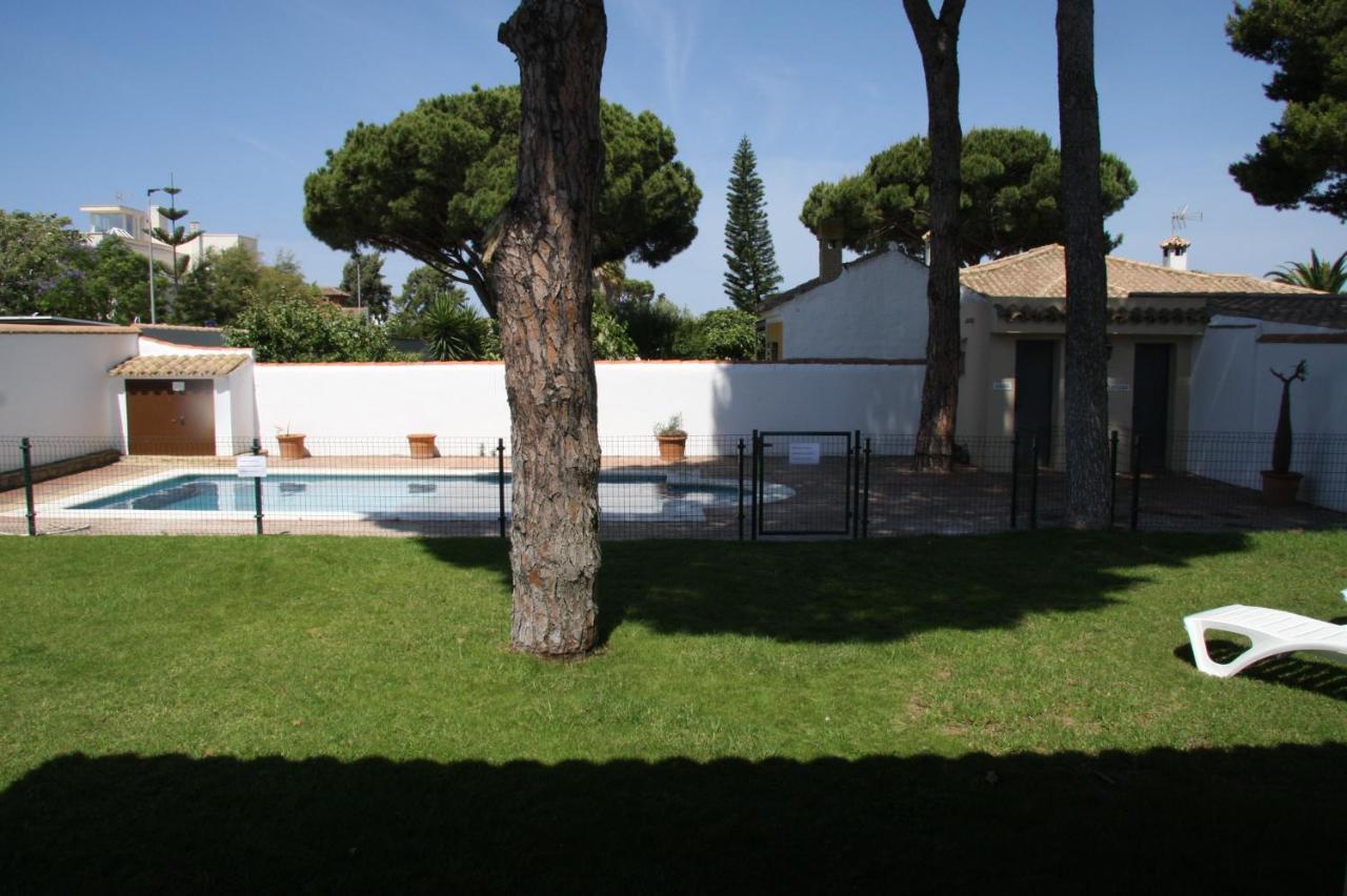 Moderno Y Amplio Chalet, Con Piscina Privada Сasa de vacaciones Chiclana de la Frontera
