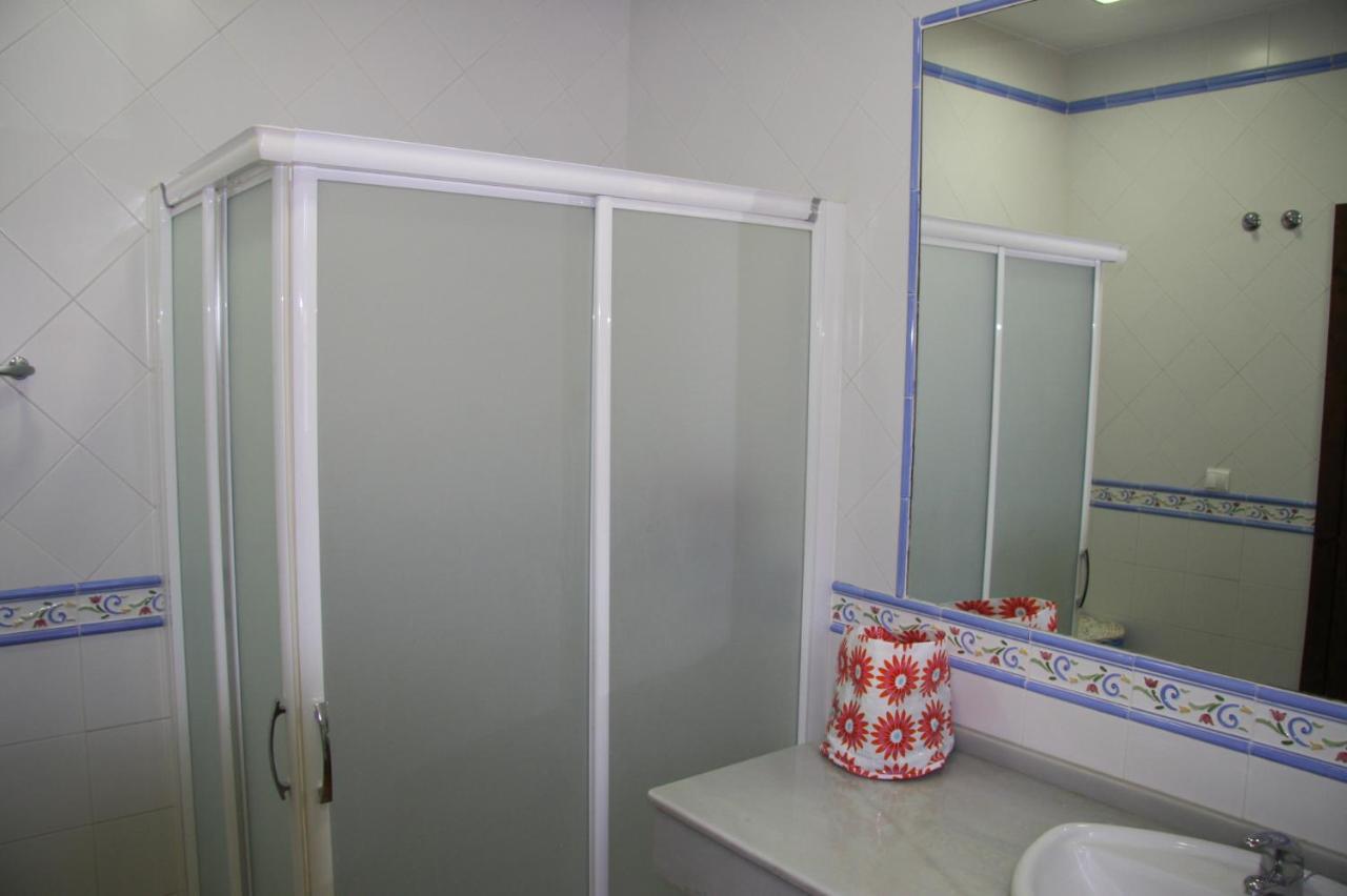 Moderno Y Amplio Chalet, Con Piscina Privada Сasa de vacaciones *