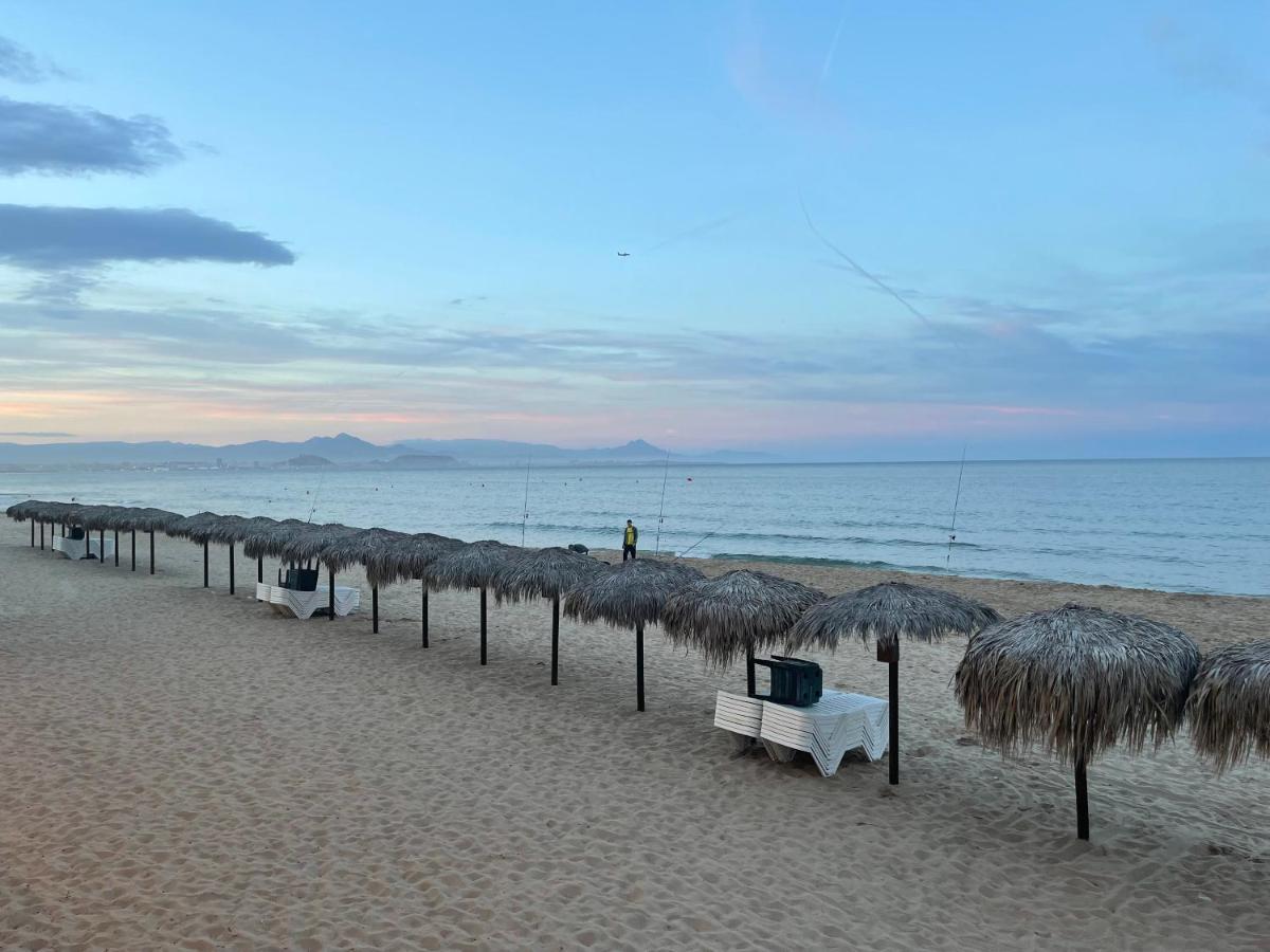 Sea-view 3-bedroom Near Alicante Arenales del Sol