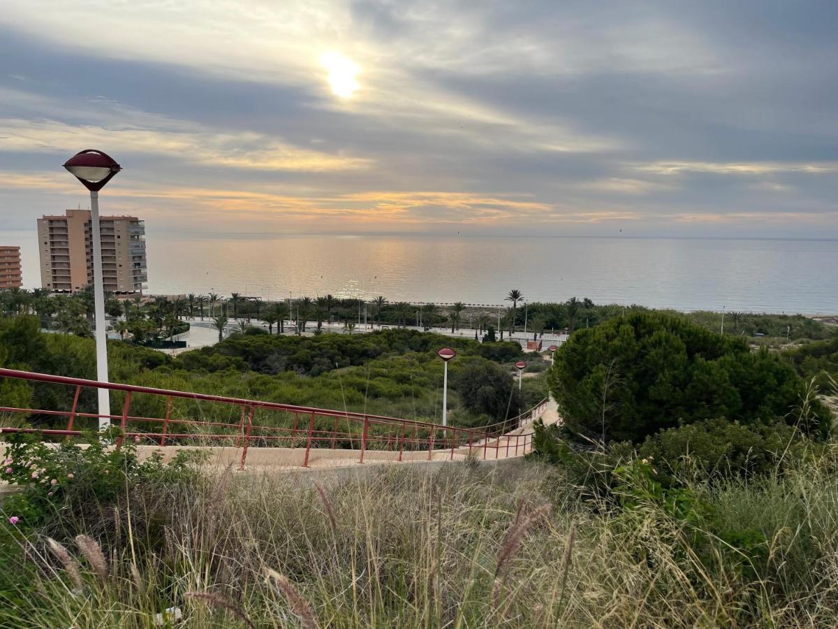 Sea-view 3-bedroom Near Alicante