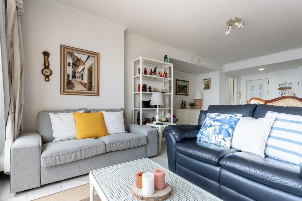 Malagasuite Seaside Penthouse Apartment