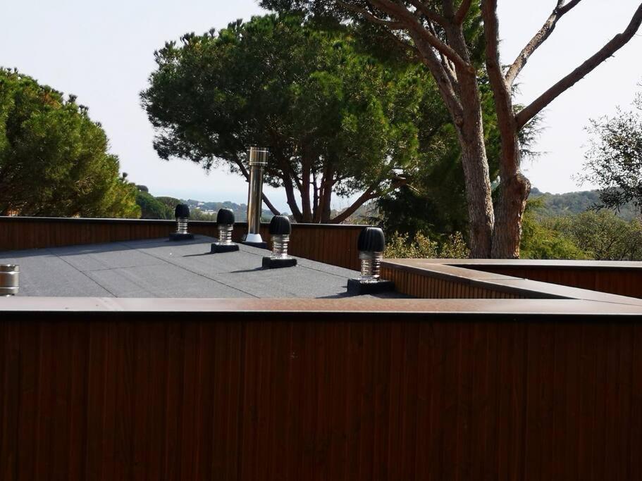 Casa Bioclimatica Y Ecologica De Madera. Holiday home Calonge (Catalonia)