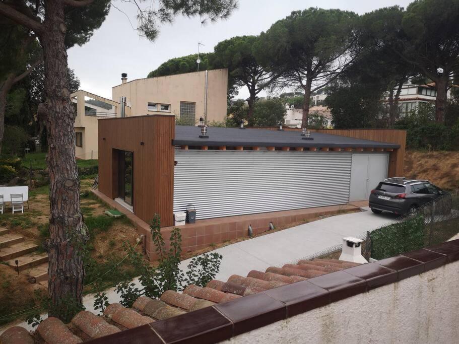 Casa Bioclimatica Y Ecologica De Madera. Calonge (Catalonia)