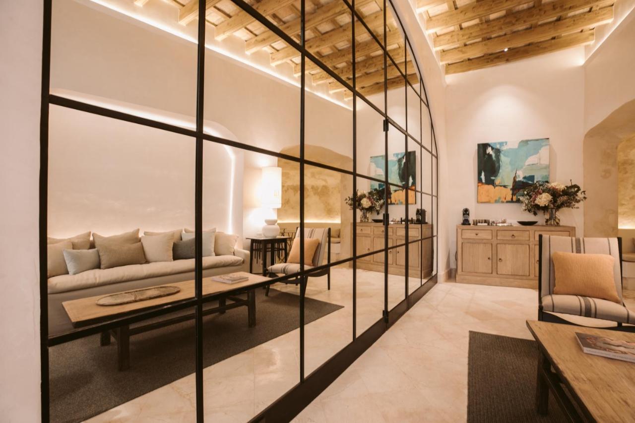 Casa Aura 2*