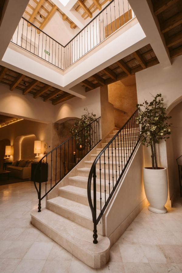 Casa Aura 2*