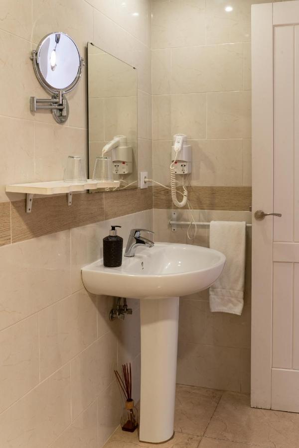 Hotel Alquimia Cadiz 3*