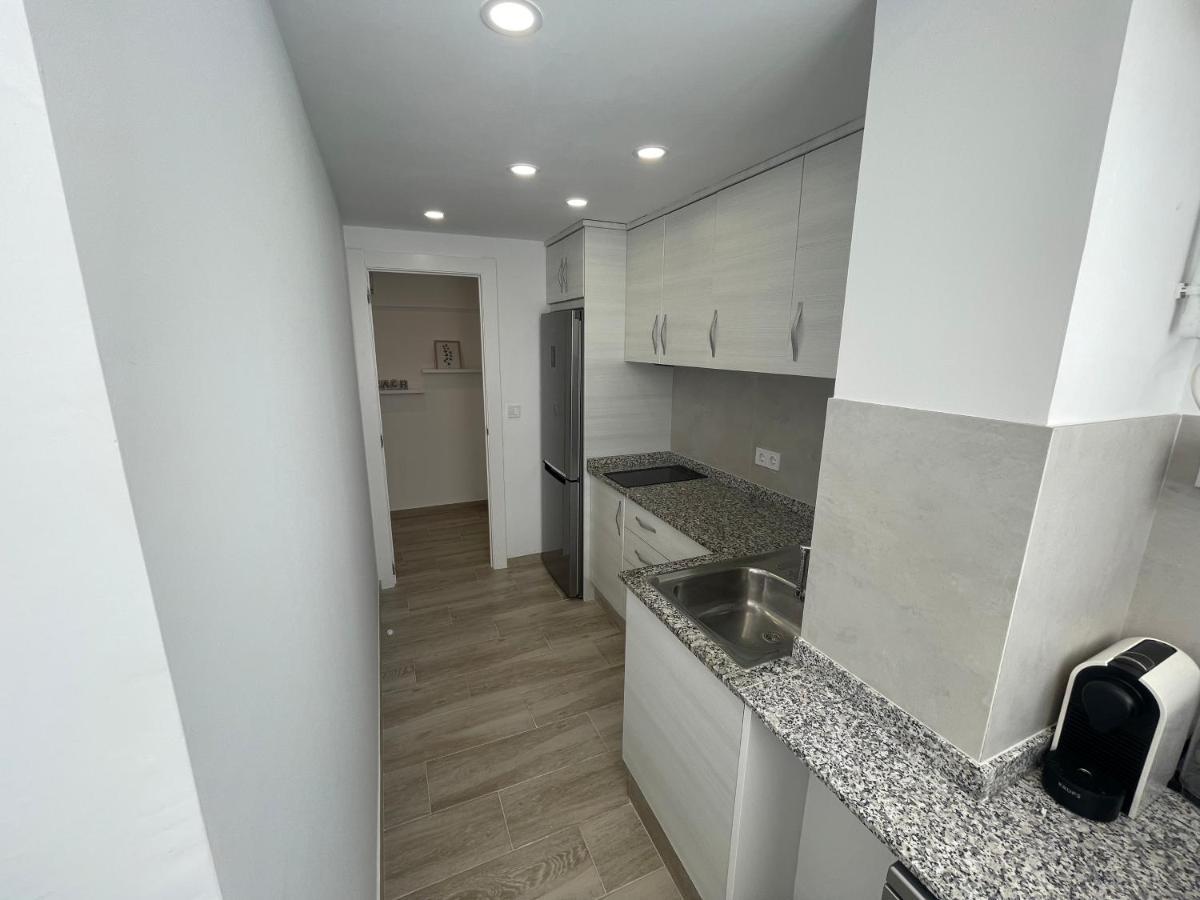 Nuevo, Con Vistas Laterales Al Mar Y A 60 Metros De La Playa Apartamento *