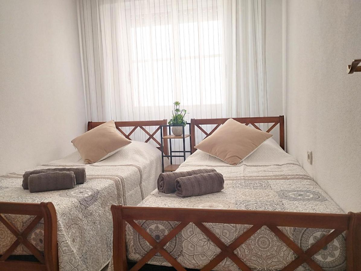 Torrevista Three Bedroom Apartment, Two Swimming Pools And Garage Apartamento Torrevieja