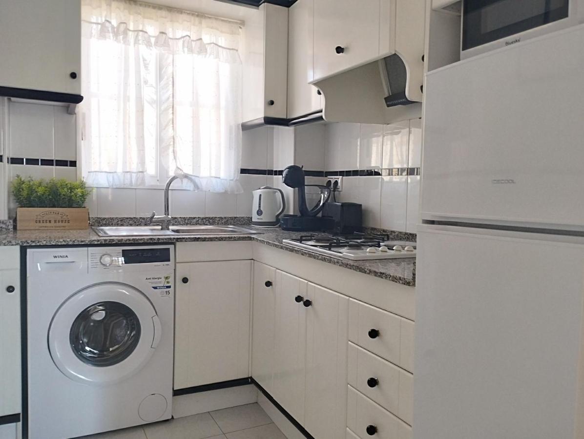 Torrevista Three Bedroom Apartment, Two Swimming Pools And Garage Apartamento *