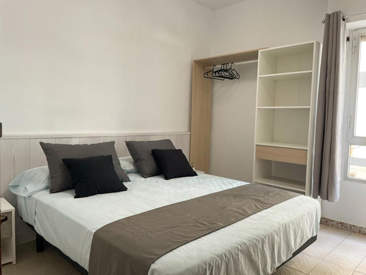 Apartment A 100 Metros Playa San Antonio 1-8 Personas