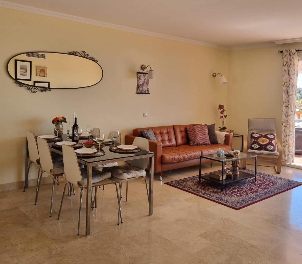 Elegant With Fantastic Views At The Of Calahonda * Sitio de Calahonda