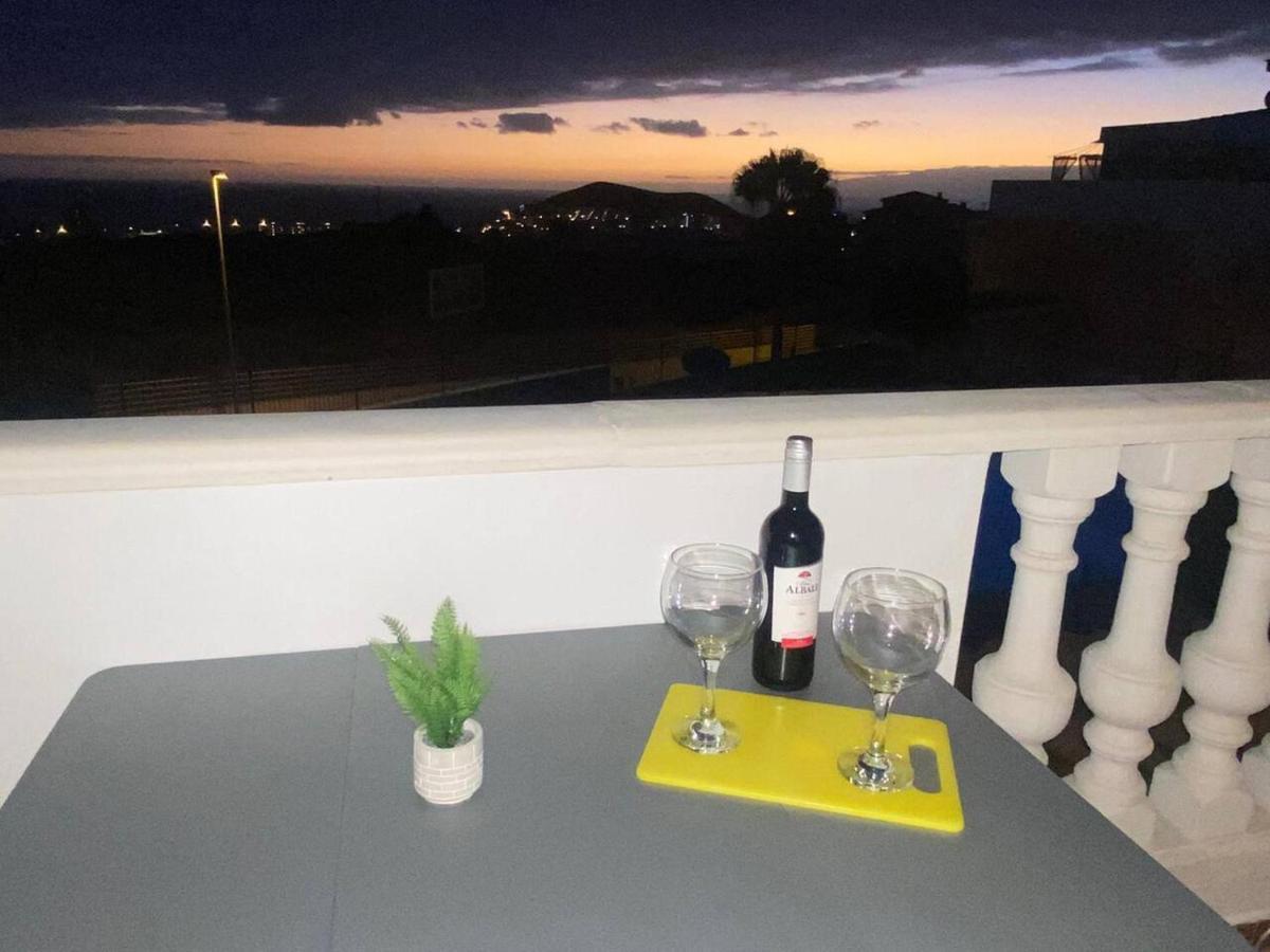 1 Bedroom Giuly Sea Views In Cristianos Apartamento *