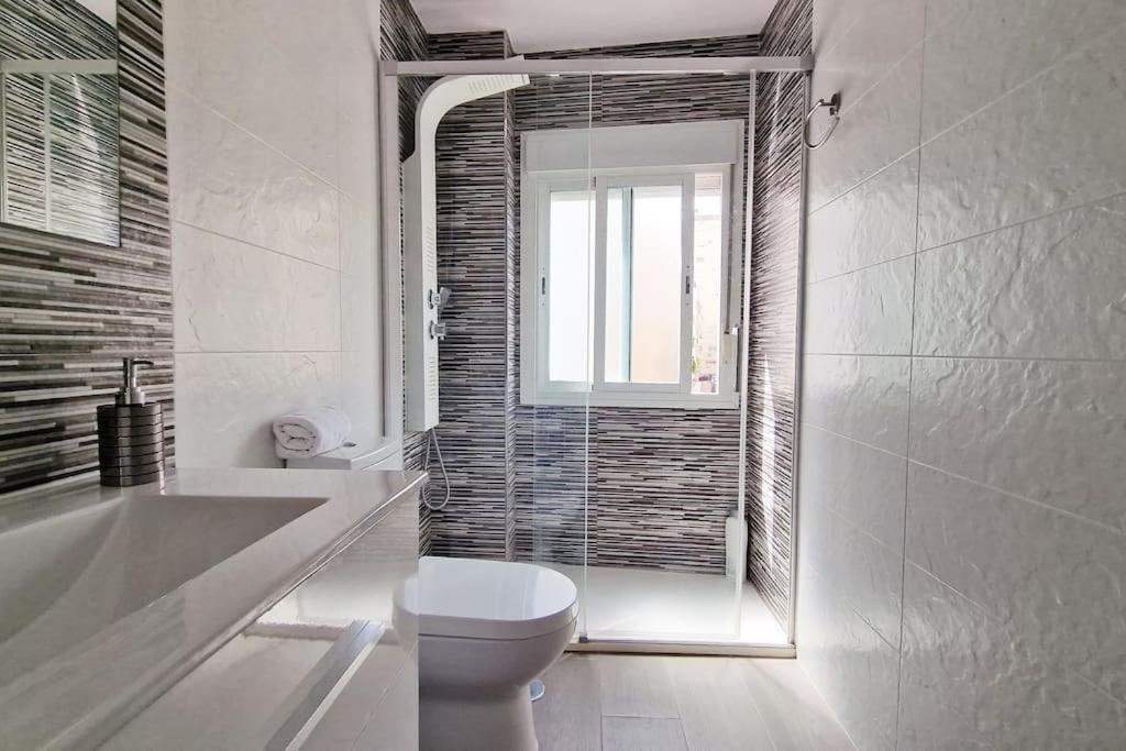 Luminoso Apartamento Centro Triana Seville